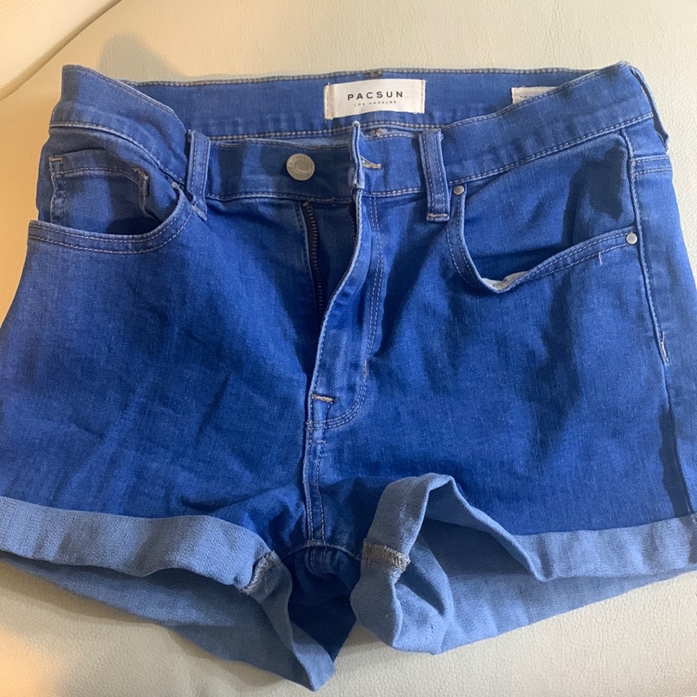 Skinny shorts